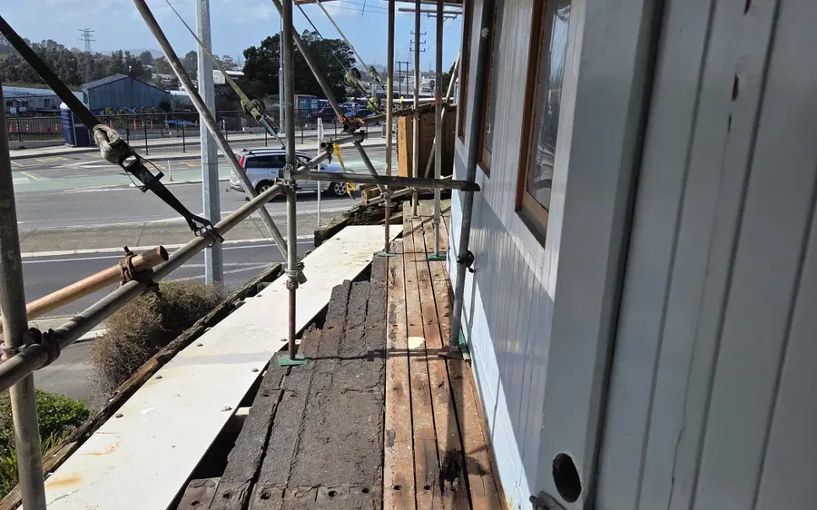Scaffolding-holds-it-in-place.-Photo-RNZ.webp