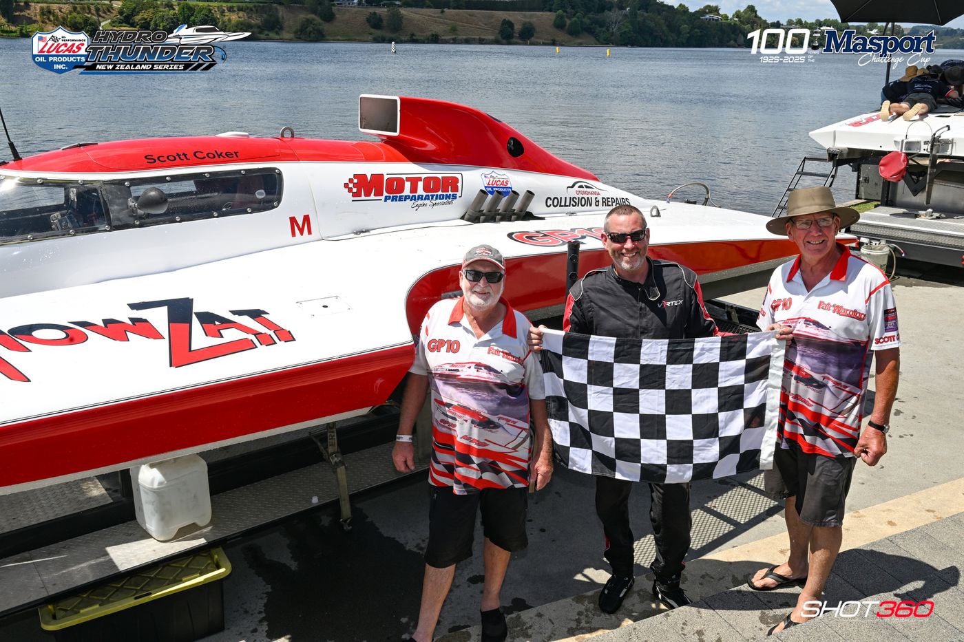 Scott Coker takes the victory in the Lucas Oil NZ Hydro Thunder Round 3 Grand Final : Shot360 Photography (Facebook)