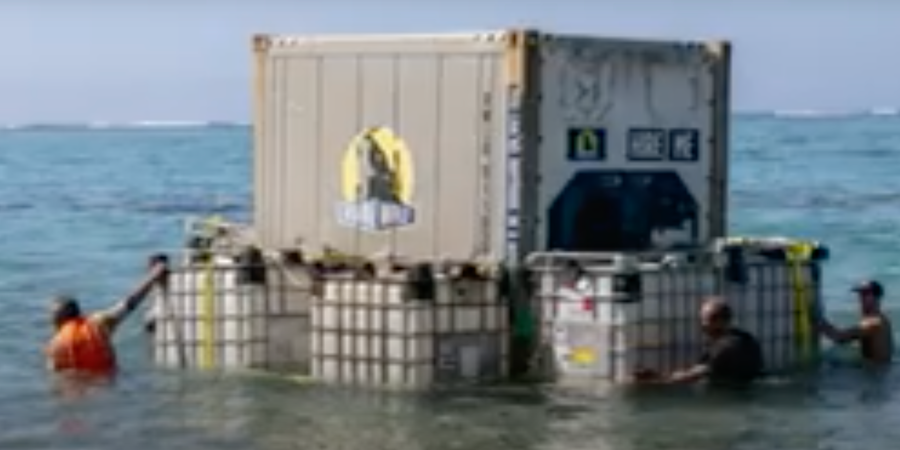 3 Containers have been successfully removed from HMNZS Manawanui Photo Credit: NZDF