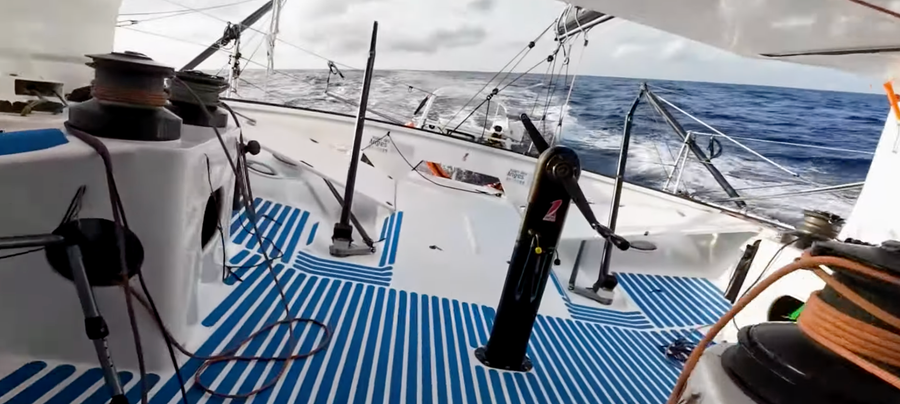 Just 50m across the Equator - no black line!