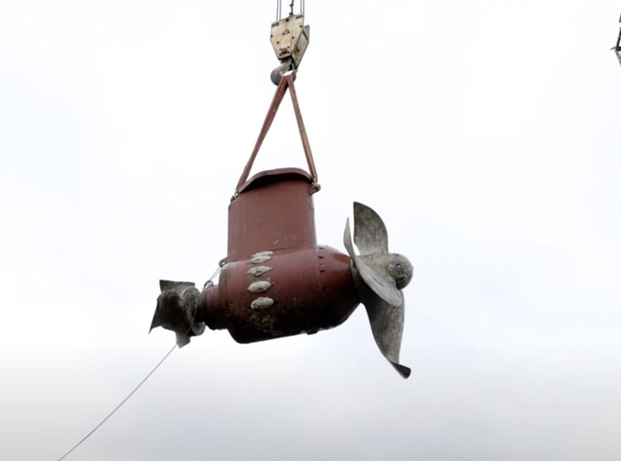 The Azipod was recovered after being detached during the grounding. Photo crecit: YouTube/NZDF