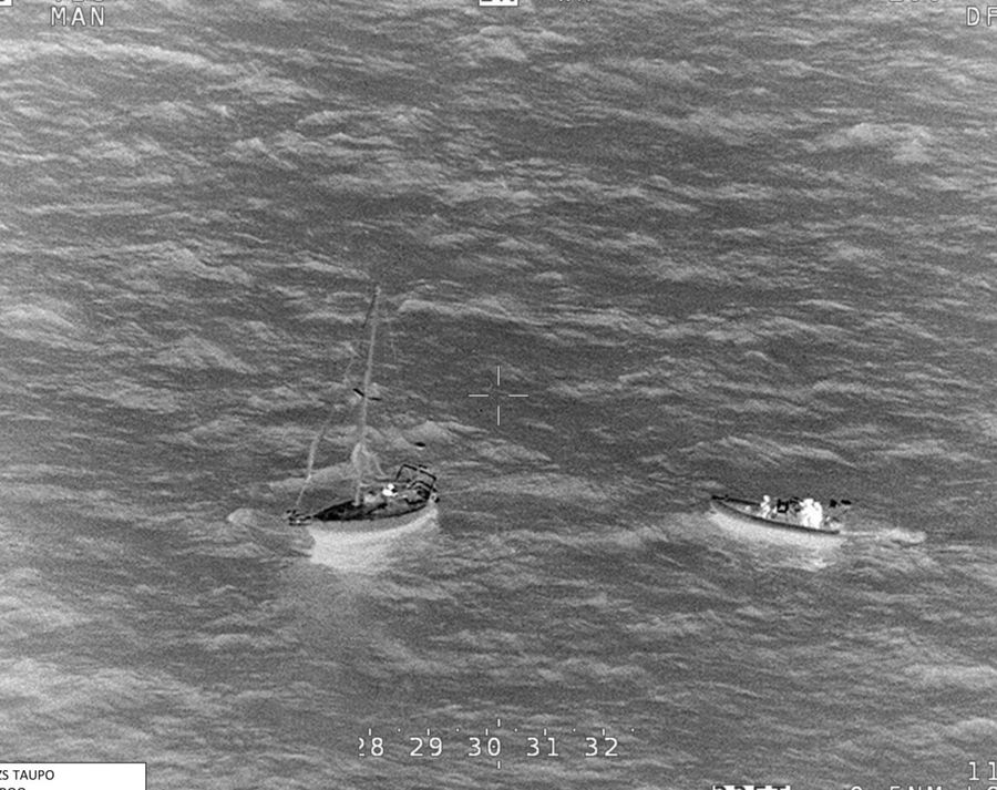 Search-and-rescue-operation-successfully-locates-missing-skipper-near-Baring-Head-4.jpg