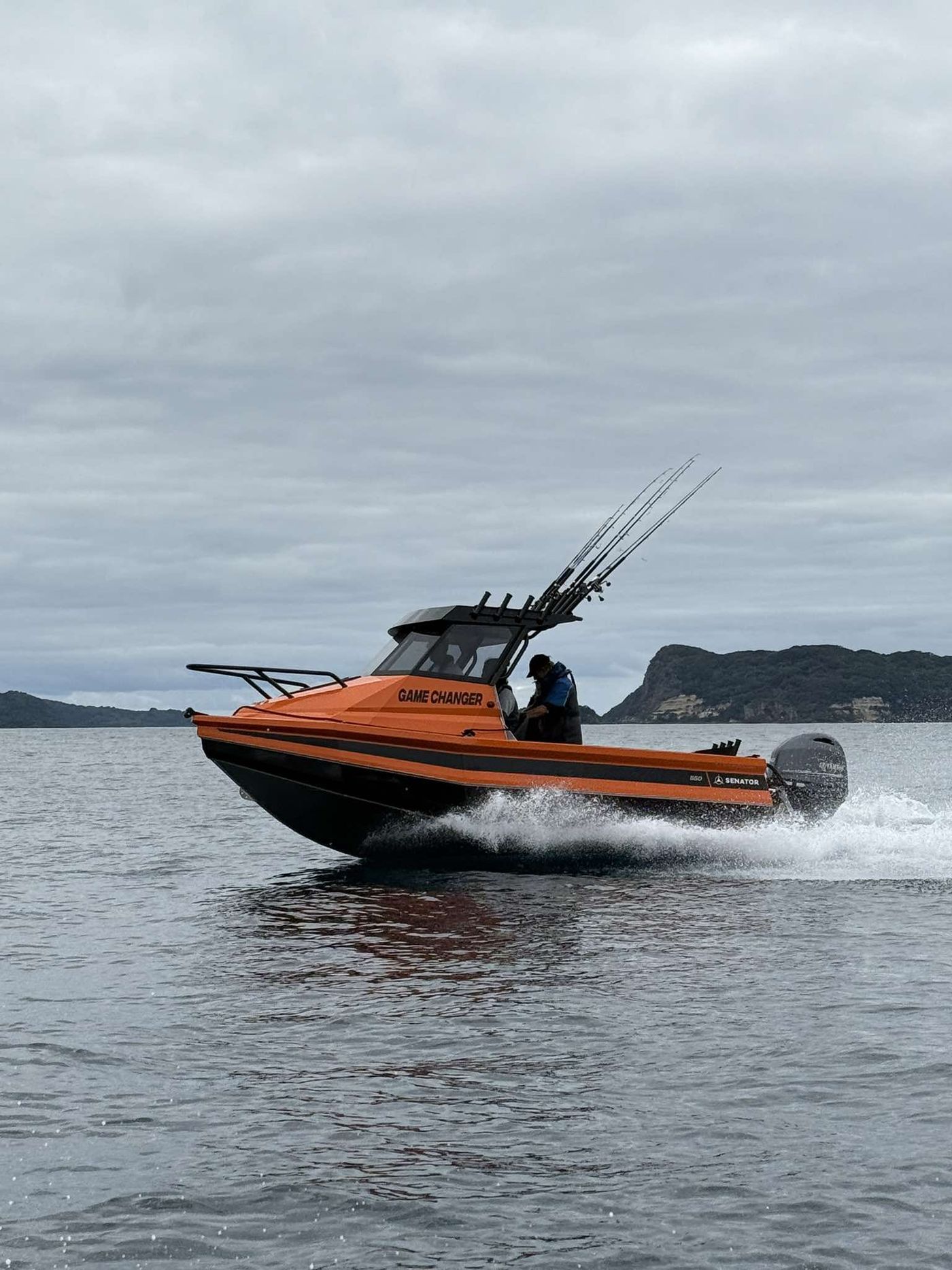 Senator 550 action shot 4