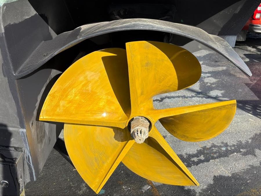Shrouds are placed above propellers to ensure air and water remain separate above the propeller for proper ventilation