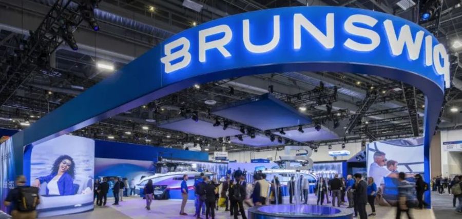 Simulators and smart tech drive Brunswick’s award-winning display