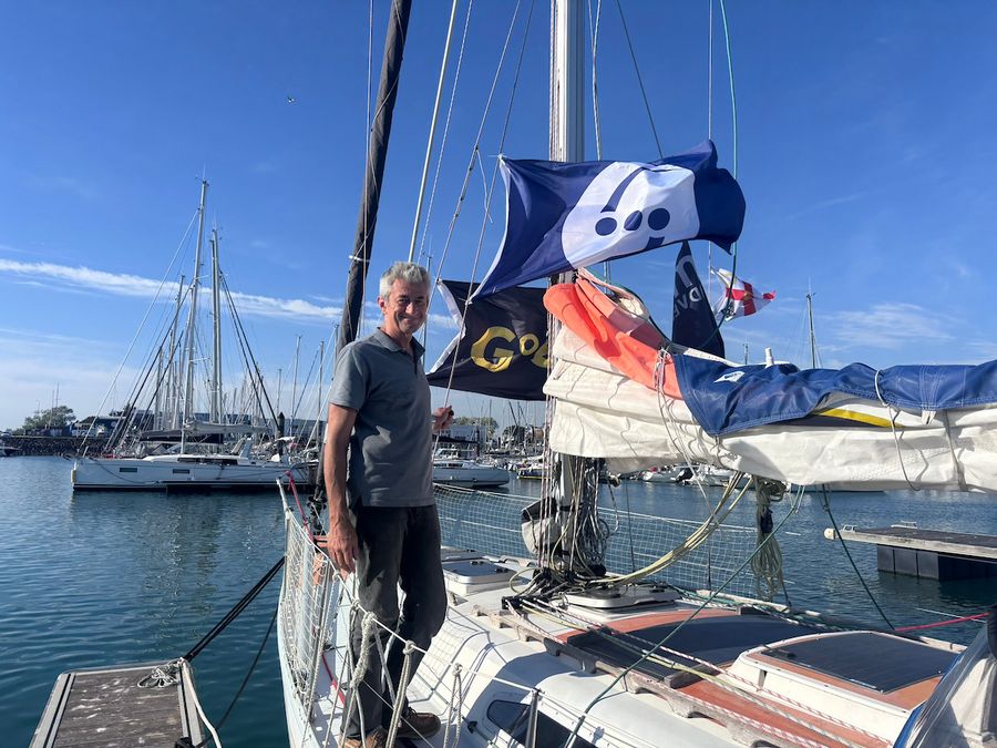 Skipper Ertan Beskardes from the UK, sailing a Rustler 36 ‘Miss Beagle’