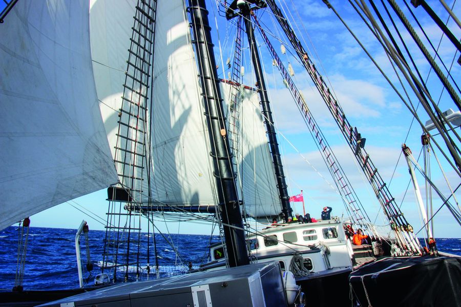 Spirit of New Zealand at nine knots