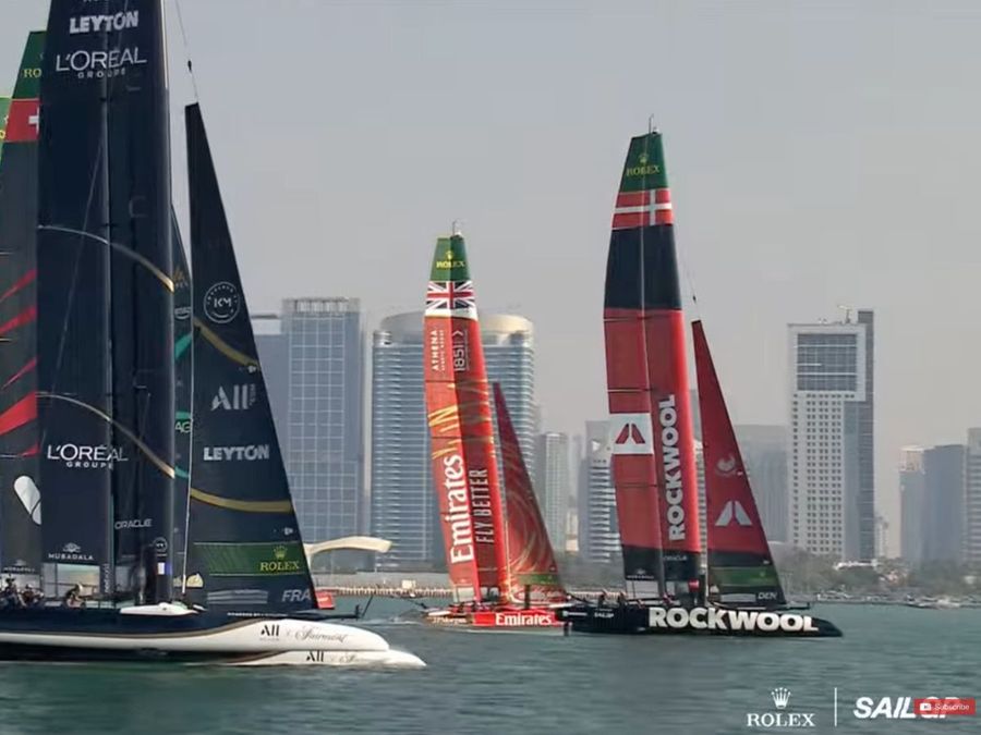 Starting-scenes-of-the-Fleet-Race-6-Abu-Dhabi-Photo-credit-SailGP.jpg