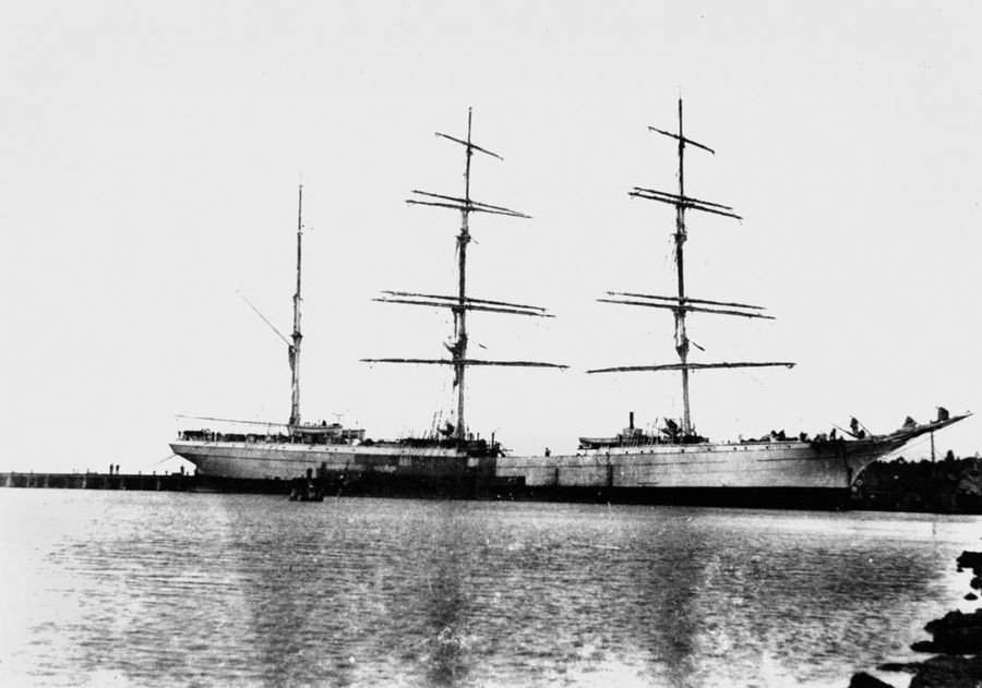 StateLibQld_1_140519_Nantes,_a_passenger_ship_owned_by_Cunard_Lines