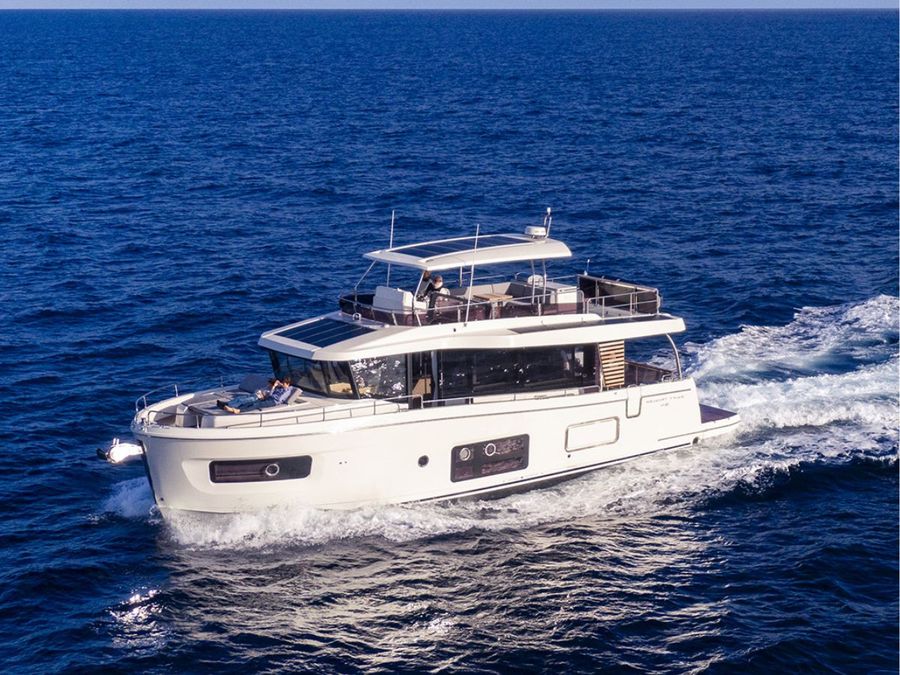 Swift-Trawler-54-All-the-comfort-and-style-you-could-wish-for-to-travel-the-oceans.-Globally-launched-at-boot-Düsseldorf-2025.-Photo-credit-Beneteau.jpg