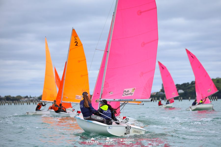 Teams Racing Interdoms.