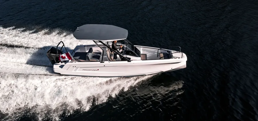 The T-Top is the right choice when you want to be in the sun but also need to stay in the shade for a while. / Credit: Axopar