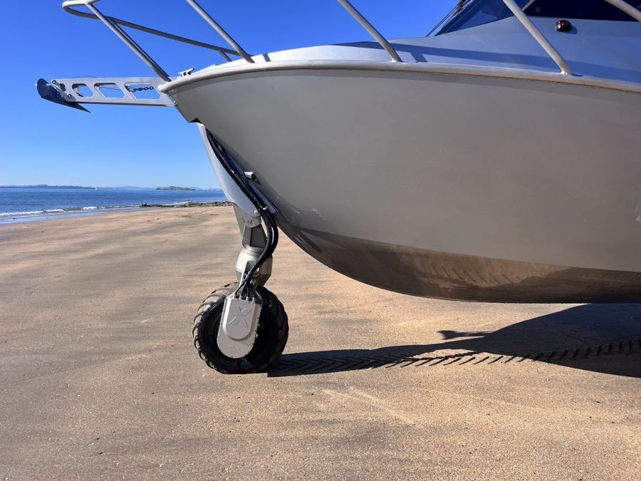 The-Tectrax-system-Photo-credit-Kirsten-Thomas-Boating-New-Zealand.jpg