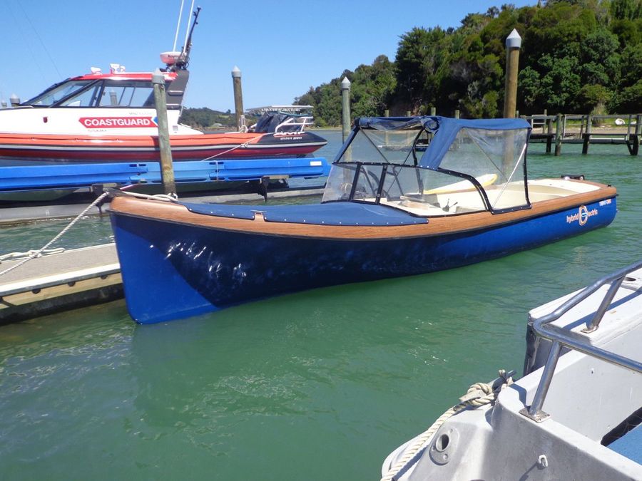 The-first-Dibley-Picnic-Boat-was-the-P25-designed-in-2008-for-South-Island-yachtsman-Lawrence-Heath-and-built-by-Cresta-Boats-in-Christchurch.jpg