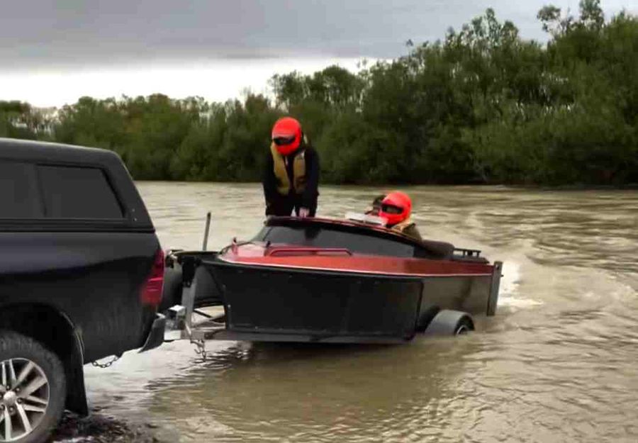 The prerun boat has been out, taking a driver to see what the conditions are like before the race begins. Image credit: River Racing NZ - New Zealand Jet Boat River Racing Association