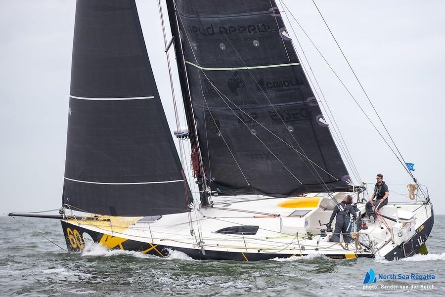 Dutch duo Minus Tjeenk Willink and Erik van Vuuren take on the challenge aboard Tjoba