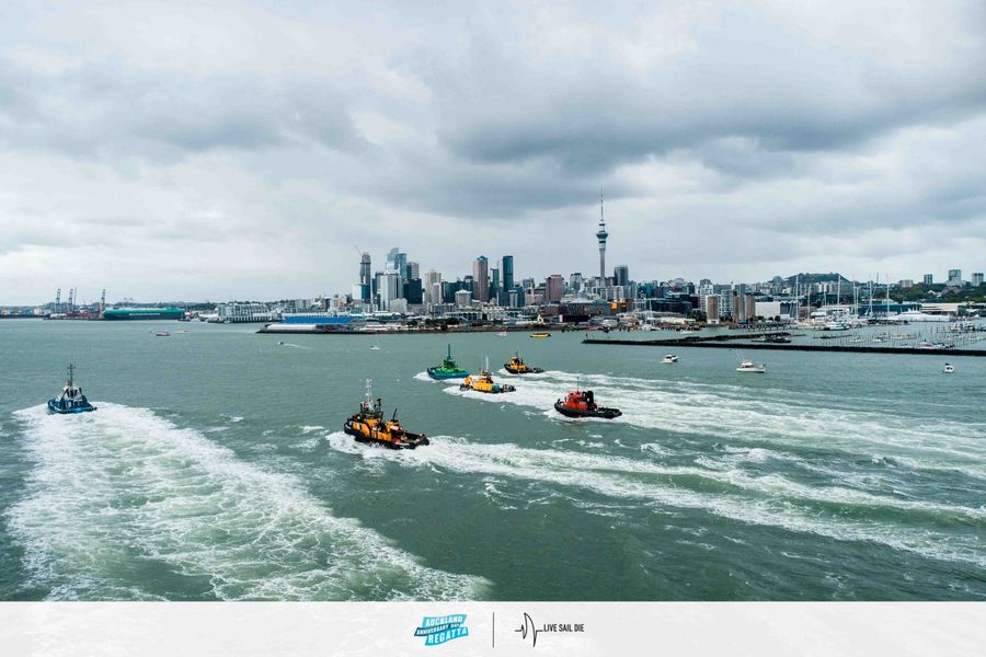 Tugboats-racing-Photo-credit-Live-Sail-Die.jpg