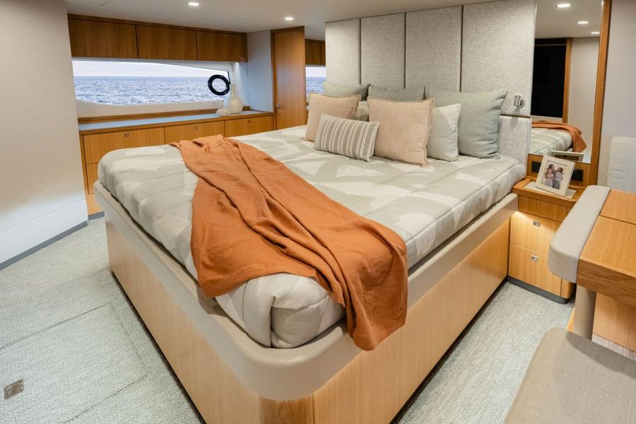Tuscany-Master-Stateroom-1-1024x683