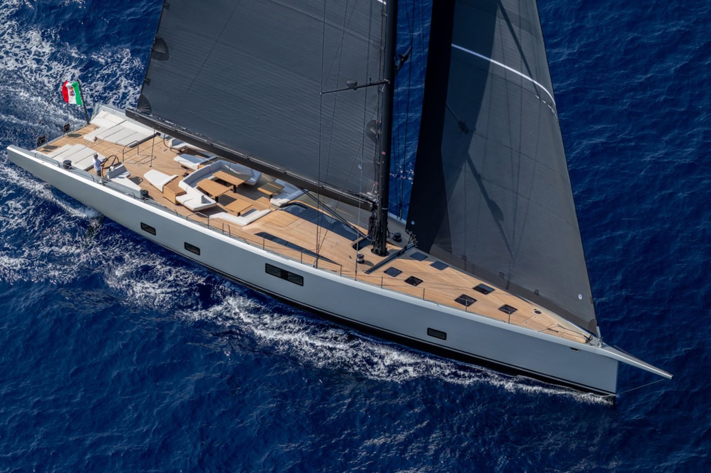 Wallywind110-1.jpg