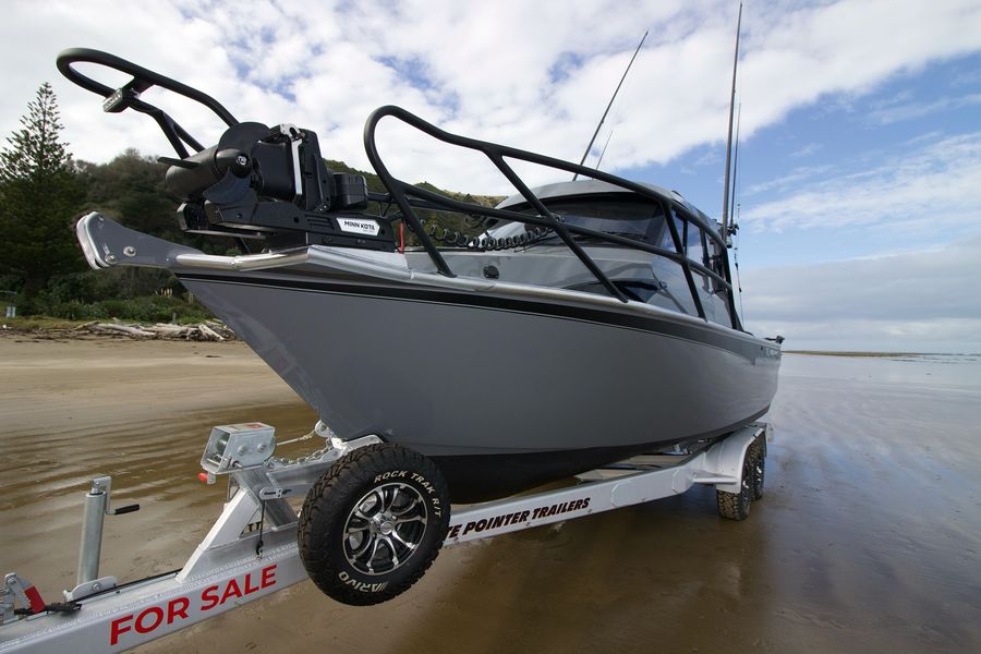 White Pointer 745 Sports Cruiser @ White Pointer Boats on Facebook