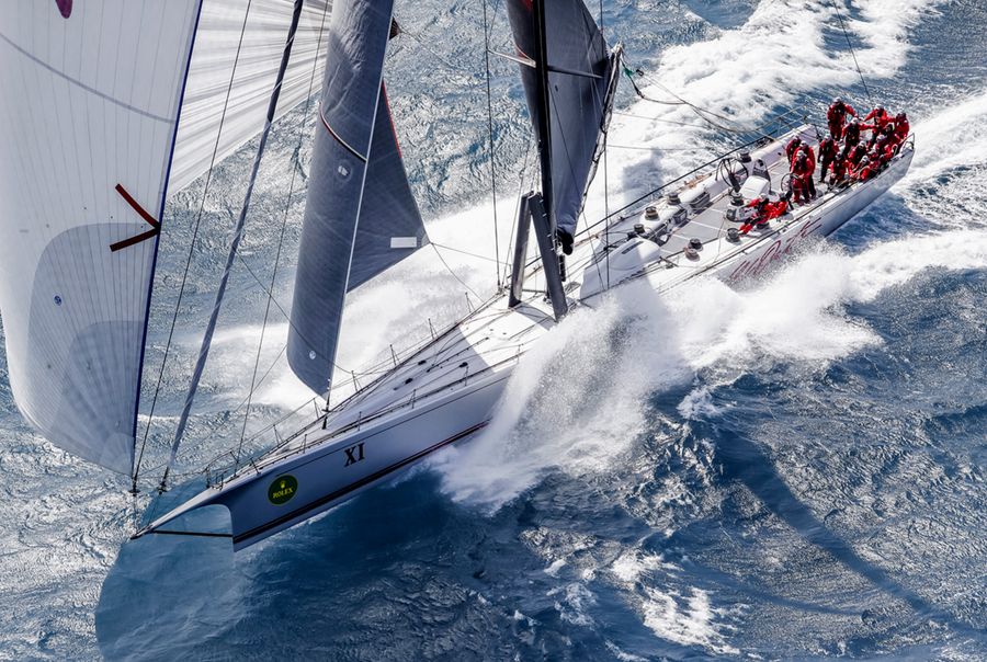 Wild-Oats-XI-sailing-into-the-waves.jpg