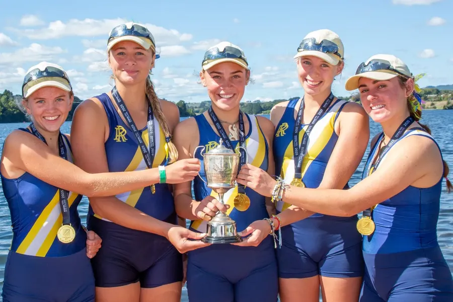 Winners of the Girls Under 16 Coxed Four, Rangi Ruru. Photo credit: Sharron Bennett Photography