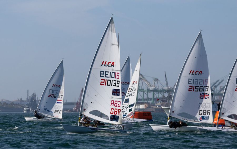 Snellgrove wins emotional gold at 2028 Olympic venue two weeks after losing her father, 26 July 2026