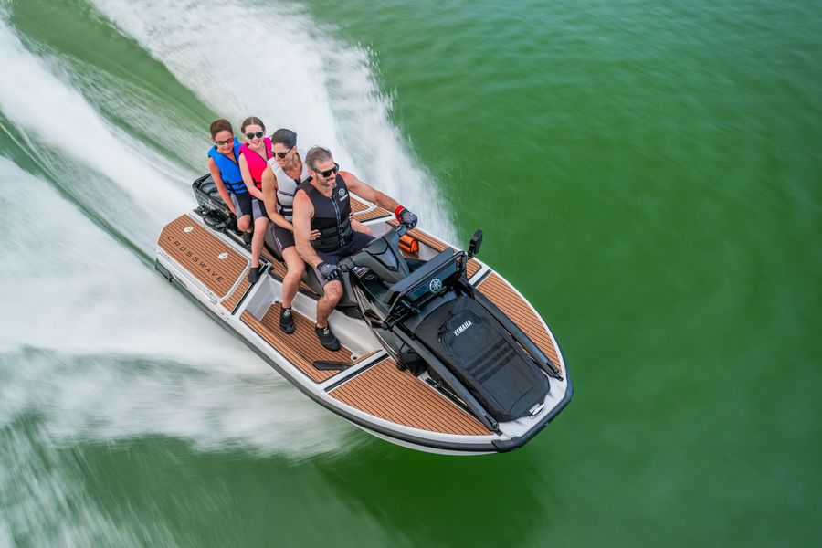 Yamaha-Waverunner-2.jpg