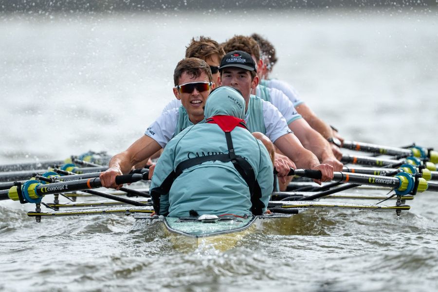 Cambridge win fourth straight Boat Race despite Oxford's stubborn challenge, 04 April 2026