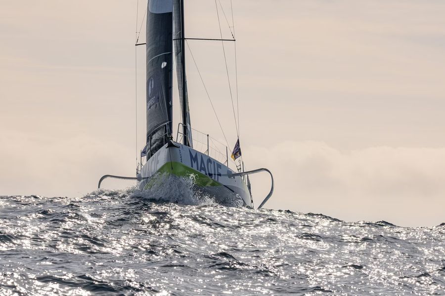 day-4-photos-catching-the-action-on-the-water-2.jpg