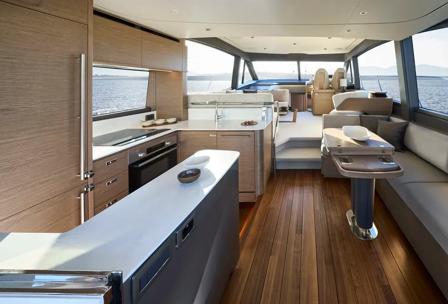 Princess Yachts F58 saloon / Princess Yachts