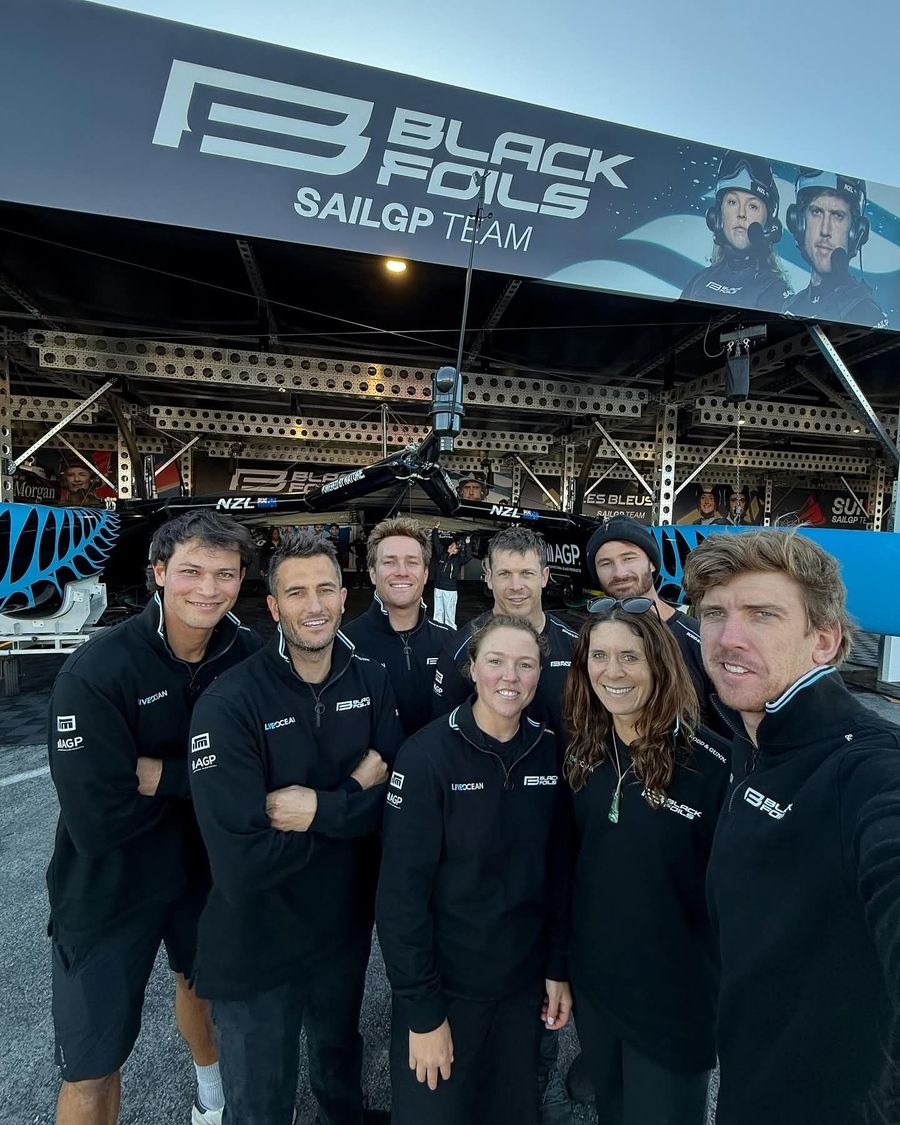 Black Foils in LA. Photo credit: Peter Burling