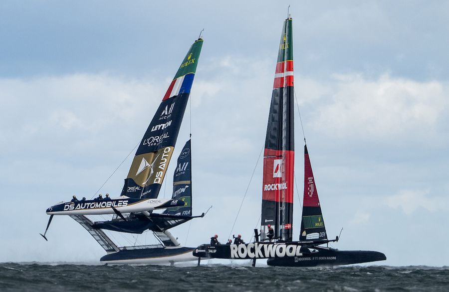 The DS Automobiles France just about capsize during the Sassnitz SailGP 2026 event. Winds were up to 30 km/h and gusty.