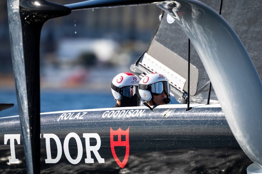 Alinghi claws back with nine-second Naples thriller, 25 September 2026