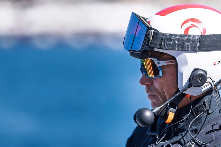 Chain drama, comeback: Alinghi third and hunting a final spot, 26 September 2026
