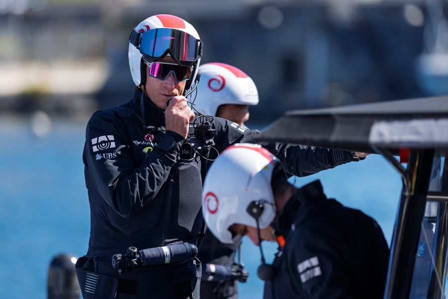 Alinghi's foil falters, one gybe undoes promising Naples regatta, 27 September 2026