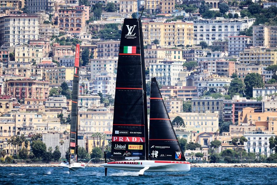 Luna Rossa's AC40 on the water as the team trains in Naples.