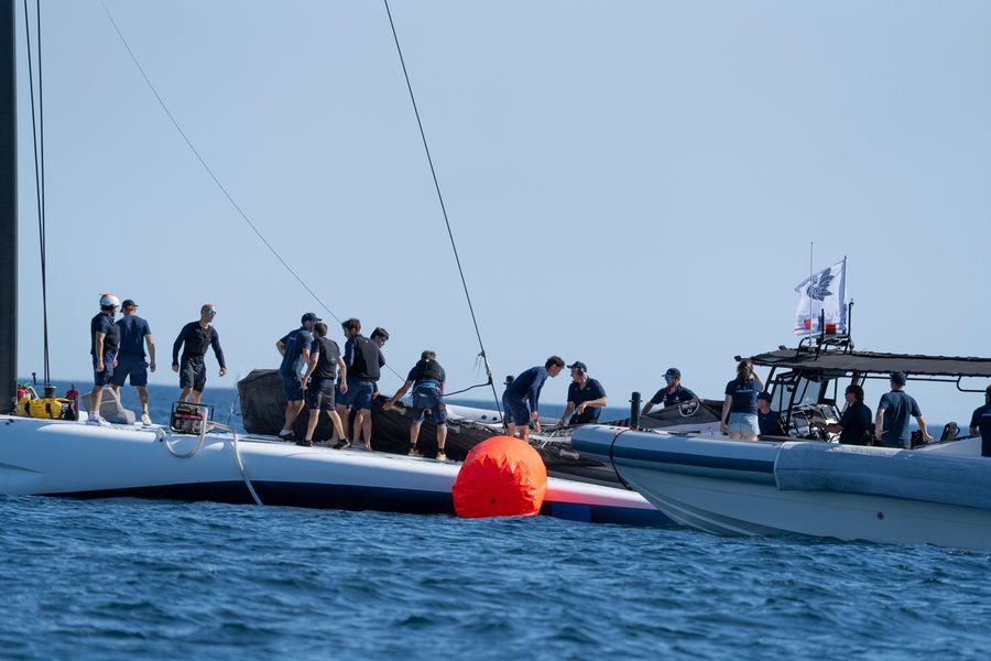 La Roche-Posay Racing Team AC75 off Lorient