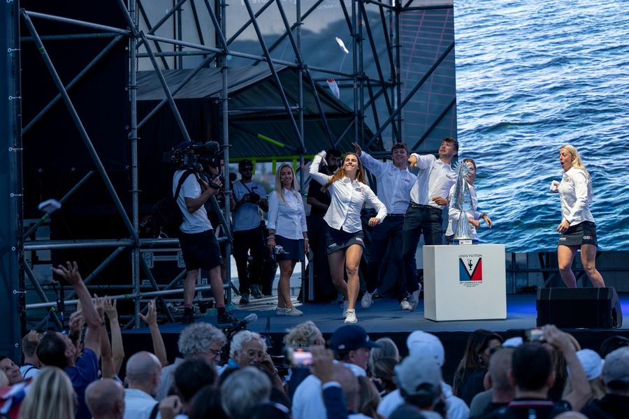 The Cobham-Ultra GB2 team takes part in the teams presentation at the Naples Preliminary Regatta.