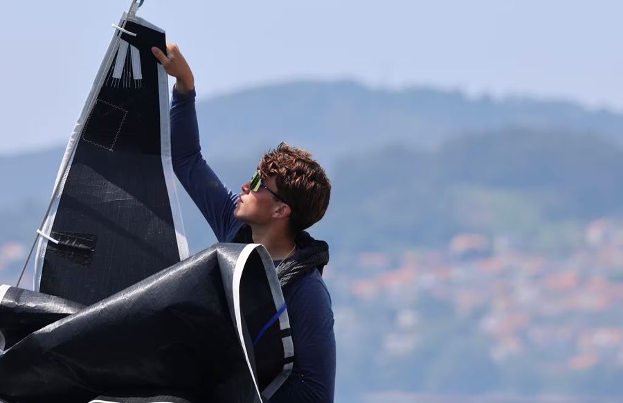 second-leg-gets-underway-in-glorious-vigo-sunshine-6.jpg