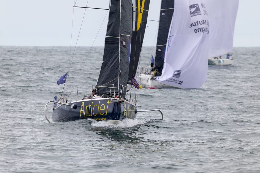 snapping-the-bxa-waypoint-in-the-solitaire-du-figaro-4.jpg