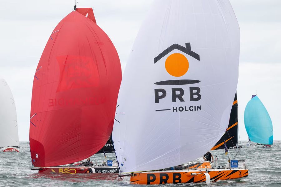 snapping-the-bxa-waypoint-in-the-solitaire-du-figaro-5.jpg