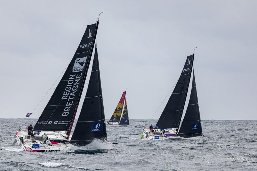 solo-sailors-hit-their-stride-as-race-proper-gets-underway.jpg