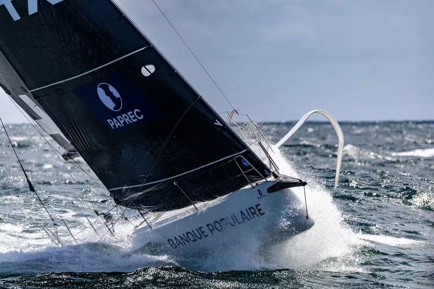 the-channel-delivers-drama-as-punishing-solitaire-du-figaro-.jpg
