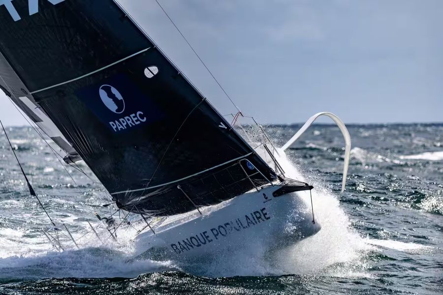 the-channel-delivers-drama-as-punishing-solitaire-du-figaro-.jpg