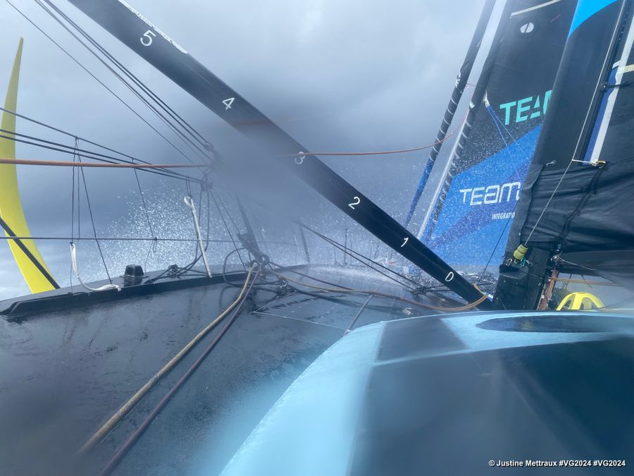 vg2024-2501091958-imo-teamwork-80-250108-185820-low-resolution
